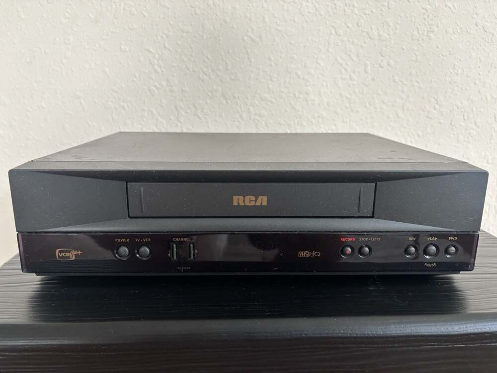 RCA VR352 2-Head VHS VCR Player Recorder